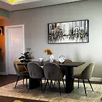 Dna Luxury Apartments ,Smart Entry , Perfect View